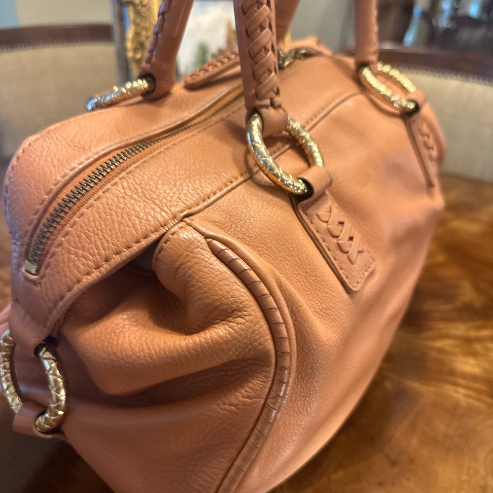 Sexy camel Tan Leather Handbag - Picture 7 of 17